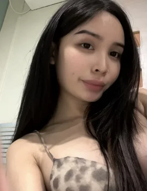 Angelina photo 11, asian, average, black hair, 163 cm, 55 kg, Medium bust, Hong Kong