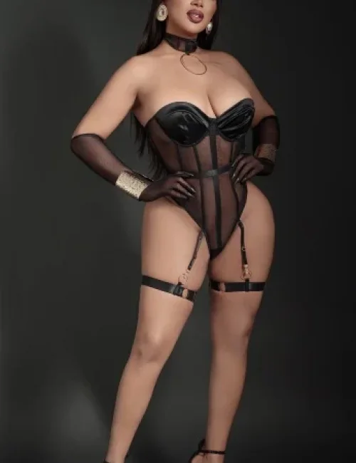 Gisela photo 3, latino, curvy, black hair, 170 cm, 79 kg, Large bust, Hong Kong