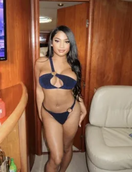 Layla photo 1, slavic, athletic, black hair, 155 cm, 58 kg, Large bust, Hong Kong