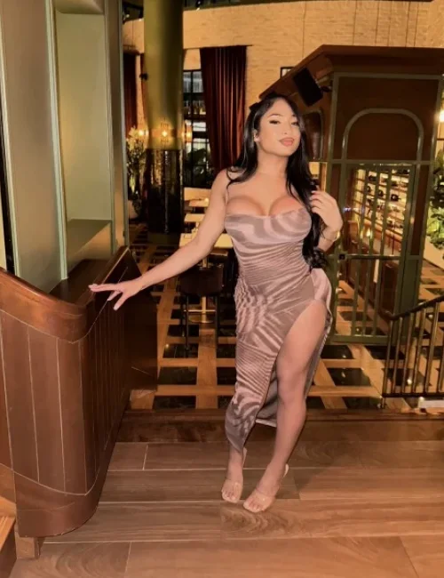 Layla photo 6, slavic, athletic, black hair, 155 cm, 58 kg, Large bust, Hong Kong