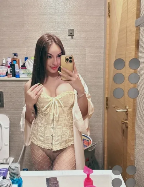 Mariel photo 21, asian, curvy, brunette, 155 cm, 63 kg, Medium bust, Hong Kong