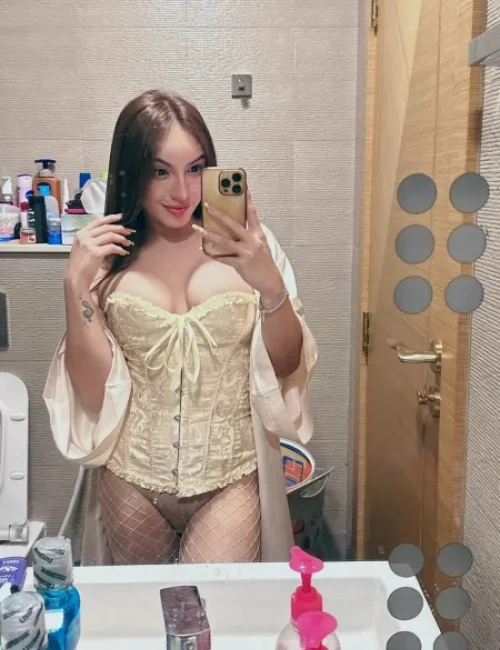 Mariel photo 5, asian, curvy, brunette, 155 cm, 63 kg, Medium bust, Hong Kong