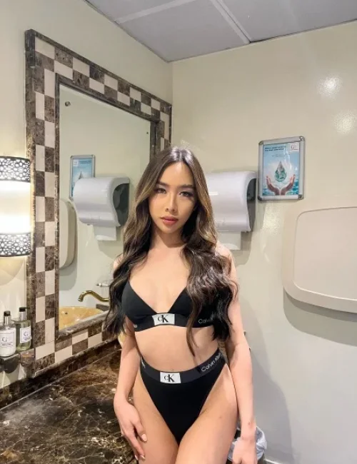 Missy photo 42, asian, average, black hair, 170 cm, 56 kg, Small bust, Hong Kong