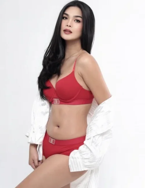 Tanya photo 3, asian, average, black hair, 174 cm, 61 kg, Small bust, Hong Kong