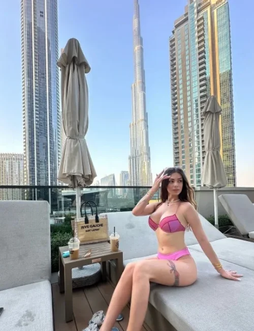 Valeria photo 40, latino, average, brunette, 170 cm, 63 kg, Medium bust, Hong Kong