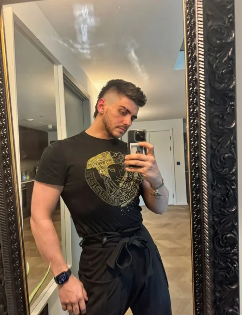 Alberto photo 13, slavic, curvy, blonde hair, 185 cm, 90 kg, Hong Kong