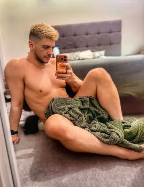 Alberto photo 2, slavic, curvy, blonde hair, 185 cm, 90 kg, Hong Kong