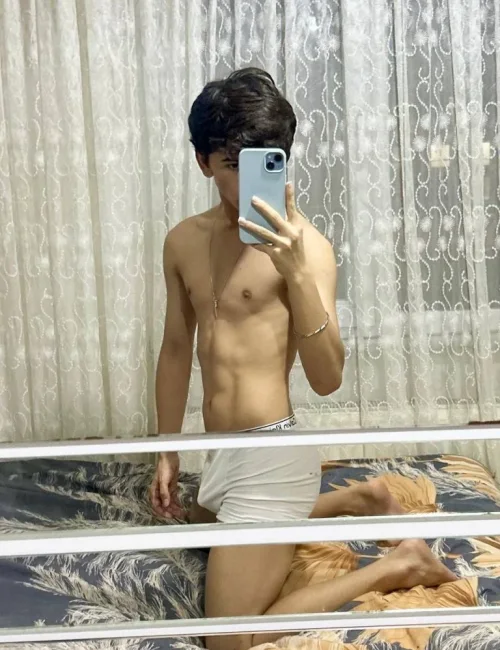 Alejandro photo 14, asian, slim, black hair, 165 cm, 49 kg, Hong Kong