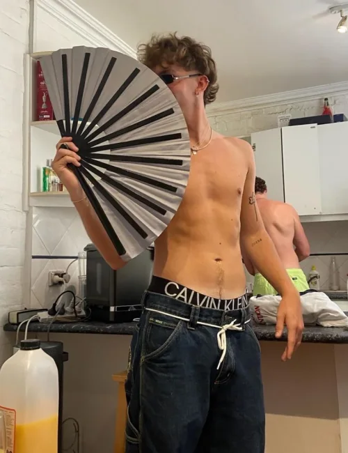 Ambrose photo 2, european, average, brunette, 178 cm, 61 kg, Hong Kong