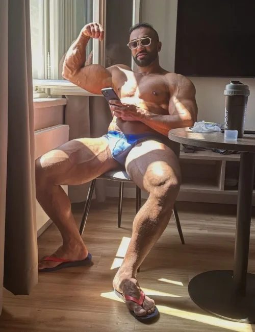 Charles photo 40, european, curvy, brunette, 178 cm, 105 kg, Hong Kong