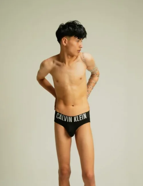 Ford photo 19, asian, average, brunette, 183 cm, 65 kg, Hong Kong
