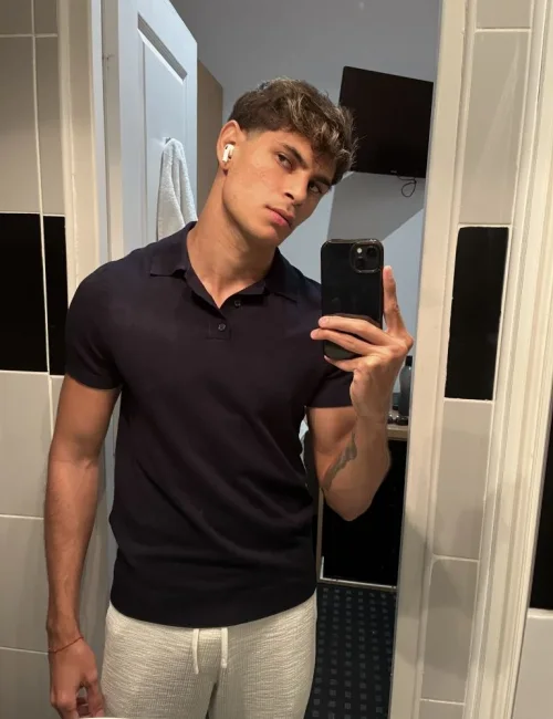 Patrick photo 10, latino, average, brunette, 175 cm, 65 kg, Hong Kong