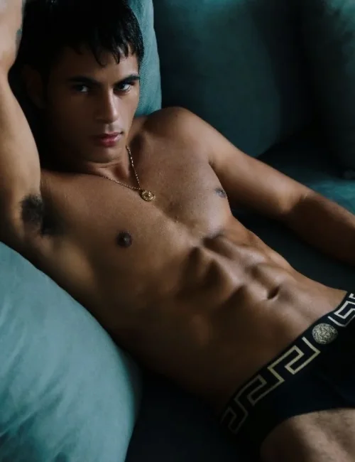 Patrick photo 3, latino, average, brunette, 175 cm, 65 kg, Hong Kong