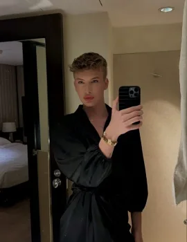 Paul photo 1, european, slim, blonde hair, 188 cm, 58 kg, Hong Kong