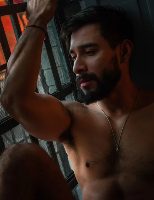 Preston photo 11, latino, athletic, black hair, 173 cm, 68 kg, Hong Kong