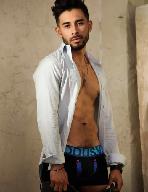 Preston photo 24, latino, athletic, black hair, 173 cm, 68 kg, Hong Kong