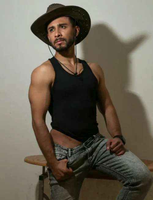 Preston photo 27, latino, athletic, black hair, 173 cm, 68 kg, Hong Kong
