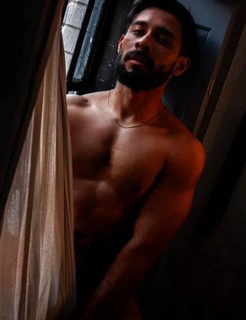 Preston photo 7, latino, athletic, black hair, 173 cm, 68 kg, Hong Kong