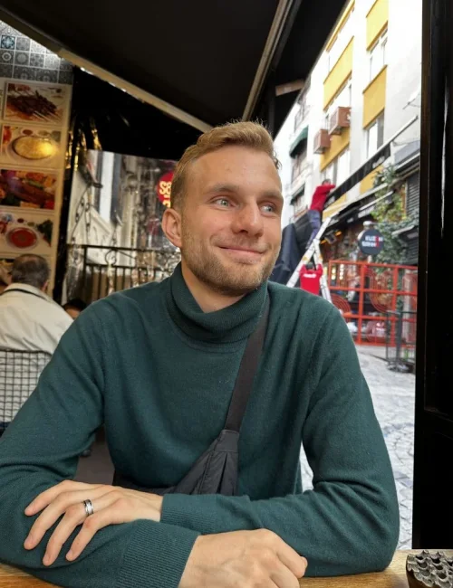 Stanley photo 2, slavic, average, brunette, 188 cm, 77 kg, Hong Kong