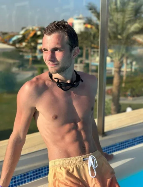 Stanley photo 5, slavic, average, brunette, 188 cm, 77 kg, Hong Kong