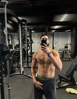 Tito photo 1, latino, athletic, black hair, 173 cm, 68 kg, Hong Kong