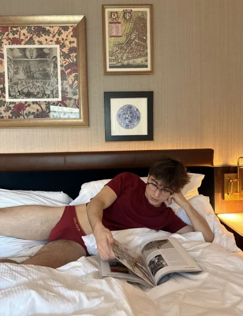 Tom photo 4, slavic, average, brunette, 170 cm, 65 kg, Hong Kong