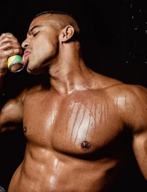 Tony photo 12, latino, curvy, black hair, 178 cm, 83 kg, Hong Kong