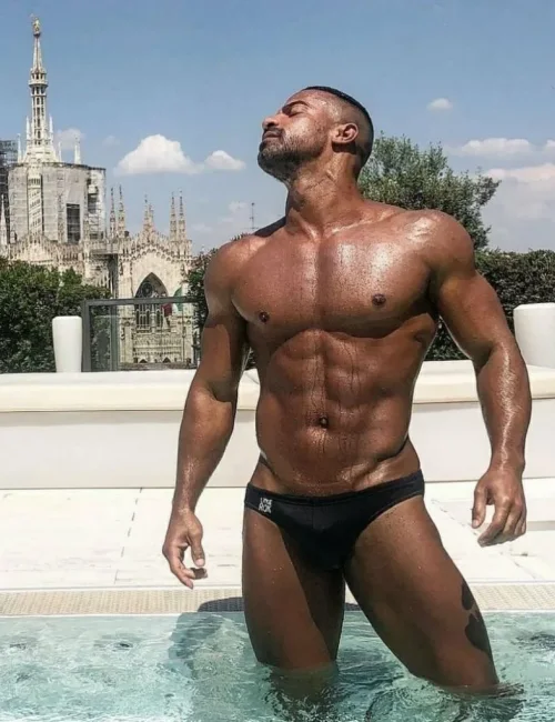 Tony photo 3, latino, curvy, black hair, 178 cm, 83 kg, Hong Kong