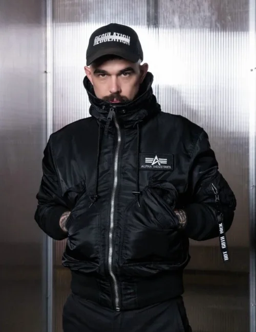 Upton photo 4, slavic, average, brunette, 188 cm, 77 kg, Hong Kong
