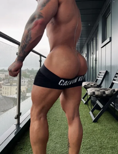 Vaughn photo 14, latino, curvy, brunette, 173 cm, 100 kg, Hong Kong