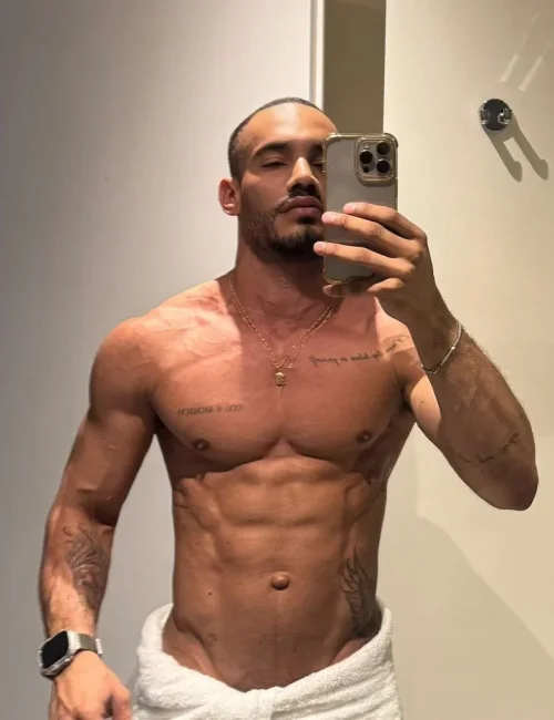 Vidal photo 36, latino, athletic, black hair, 175 cm, 74 kg, Hong Kong