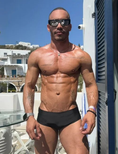 Vidal photo 61, latino, athletic, black hair, 175 cm, 74 kg, Hong Kong