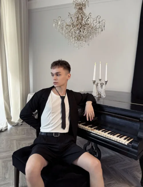 Vladislav photo 7, latino, slim, brunette, 180 cm, 58 kg, Hong Kong