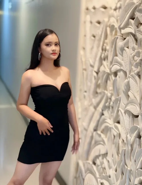aluna photo 4, asian, slim, black hair, 159 cm, 47 kg, Medium bust, Hong Kong