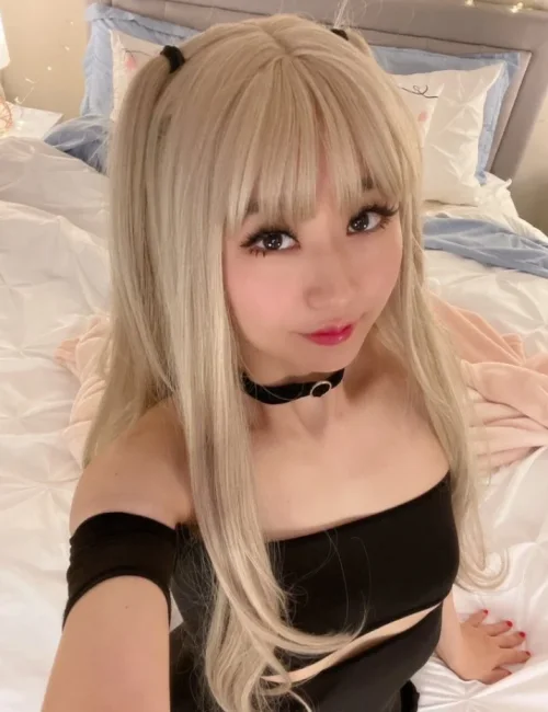 christian photo 4, latino, curvy, blonde hair, 155 cm, 55 kg, Medium bust, Hong Kong