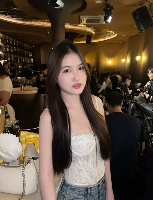 fahiraaaa photo 1, asian, slim, black hair, 157 cm, 47 kg, Medium bust, Hong Kong
