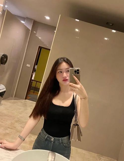 fahiraaaa photo 2, asian, slim, black hair, 157 cm, 47 kg, Medium bust, Hong Kong