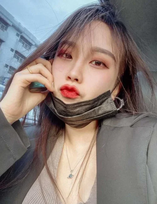hua li photo 2, asian, black hair, 166 cm, 48 kg, Large bust, Hong Kong