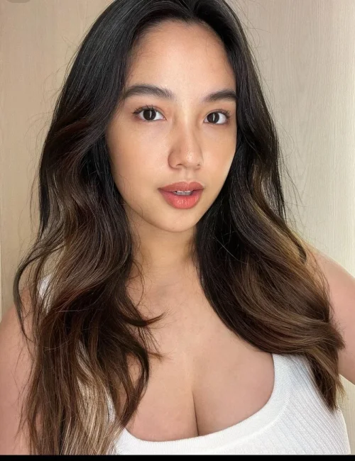 nabila photo 5, asian, average, black hair, 164 cm, 51 kg, Large bust, Hong Kong