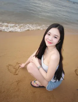 selin photo 1, asian, slim, black hair, 166 cm, 53 kg, Large bust, Hong Kong