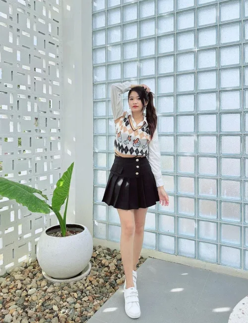 siren photo 7, asian, slim, black hair, 160 cm, 50 kg, Large bust, Hong Kong
