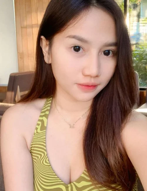 Siska photo 1, asian, average, black hair, 155 cm, 55 kg, Medium bust, Hong Kong