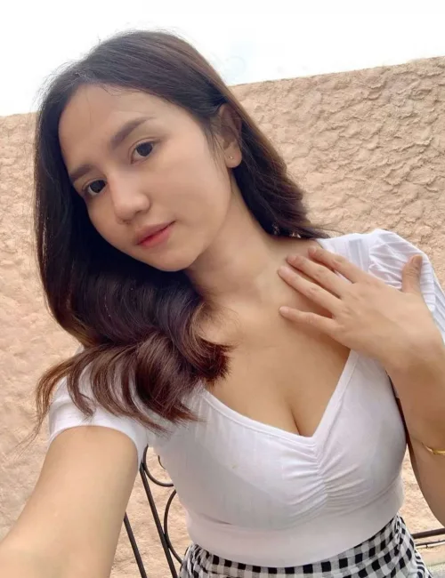 Siska photo 2, asian, average, black hair, 155 cm, 55 kg, Medium bust, Hong Kong